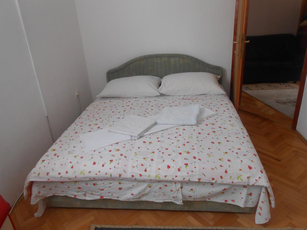 Apartments & Hostel Zdrava Hrana Mostar Habitación foto