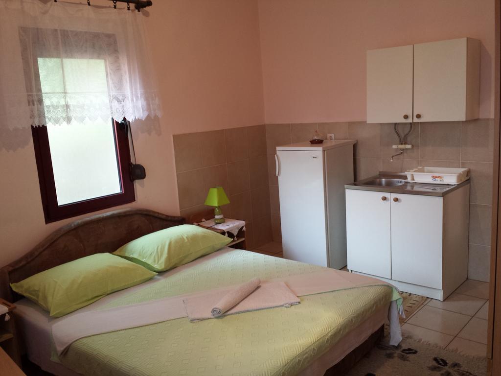 Apartments & Hostel Zdrava Hrana Mostar Habitación foto